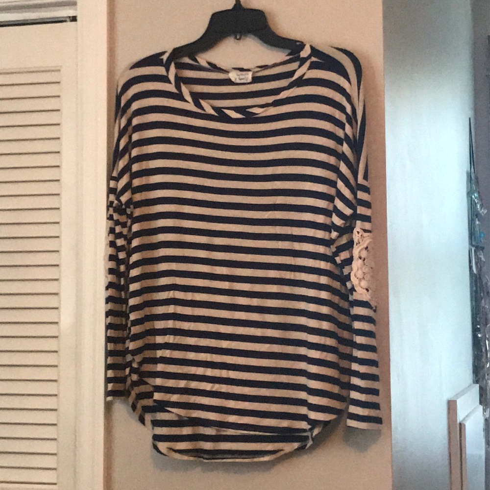 Long sleeved shirt